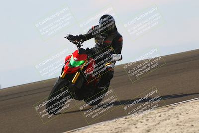 media/Nov-02-2025-Lets Ride (Sun) [[f7a3caa734]]/C Group/1140am (Turn 2 Inside)/